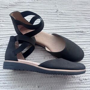 SOUL Naturalizer Comfort Flats Crisscross Stretch Black Size 9
